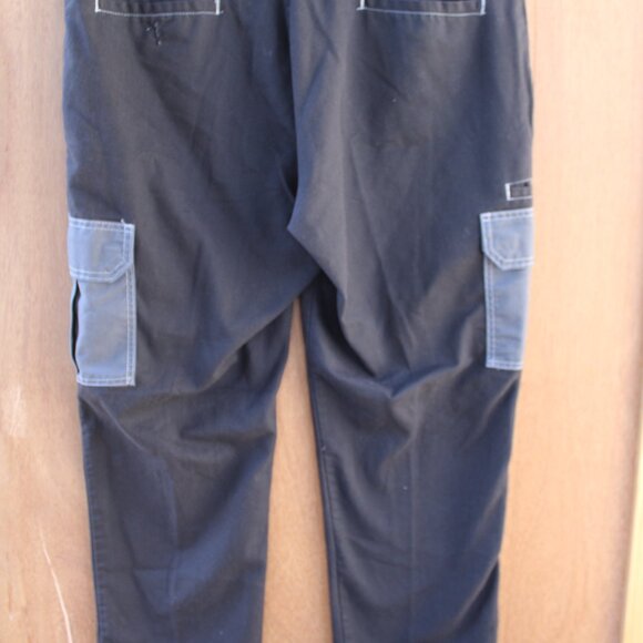Dickies Men’s Slim Straight Work Pants 38x30 Black w/ Grey Cargo Pockets - Picture 4 of 6